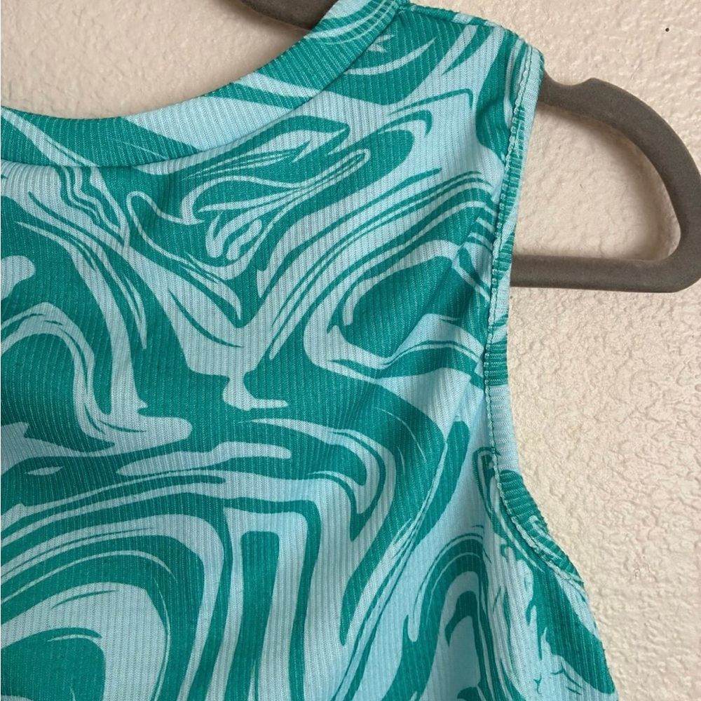 Green and Aqua Swirl Crop Tank – Size M/L - Picture 3 of 3